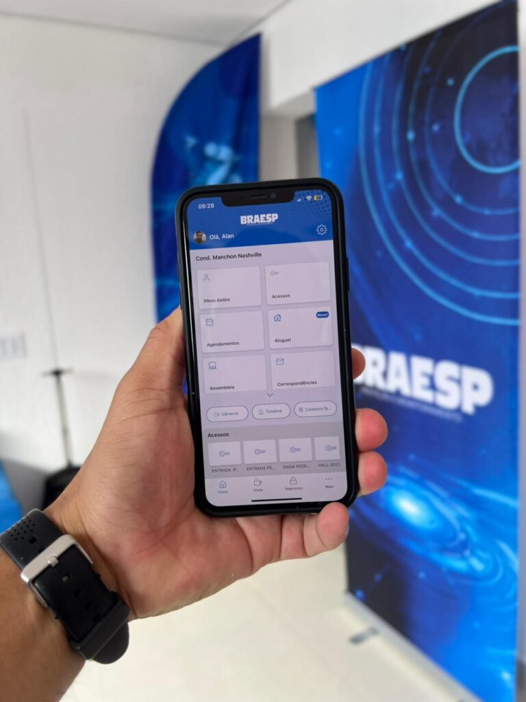 Portaria Remota em São Paulo: redução de custos e máxima segurança para seu condomínio. Tecnologia de ponta e monitoramento 24h na Vila Sônia. Conheça a BRAESP, referência em portaria virtual em SP.